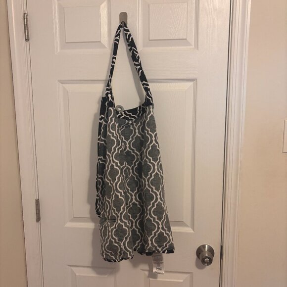 Boppy Nursing Cover Apron Black White Breastfeed Feeding Registry Mommy Essentia - Picture 3 of 6